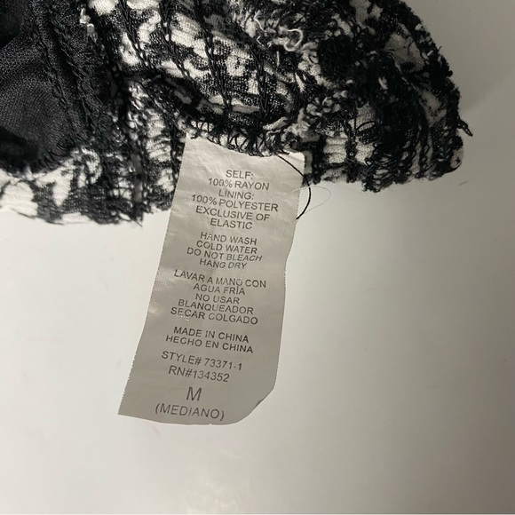 Ambiance | Women's Flower design Crop top Size M - Picture 5 of 7